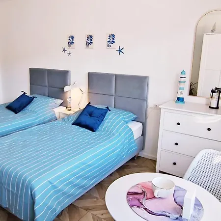 Kapitan Marina דירה *